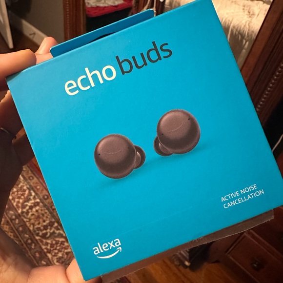 Echo Buds Wireless Earbuds - Picture 1 of 3